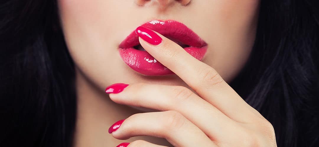 My Lipstick Won't Stay on My Inner Lip (SOLVED)