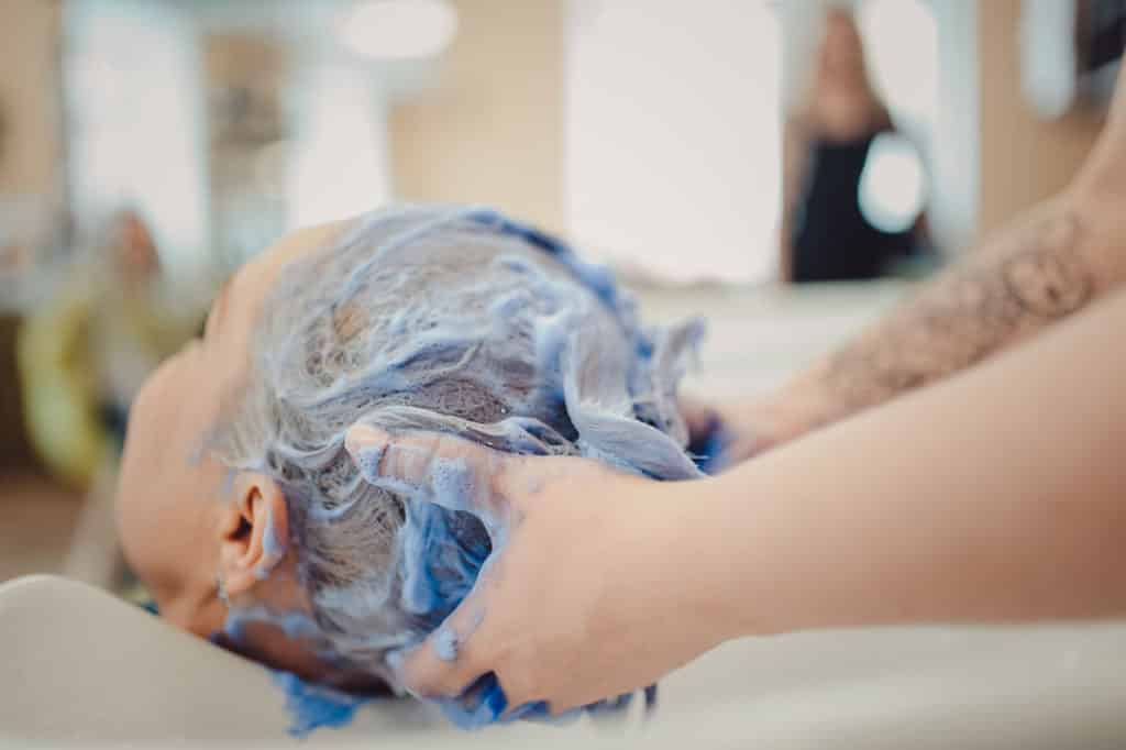 Common mistakes when bleaching your hair at home Not using toner