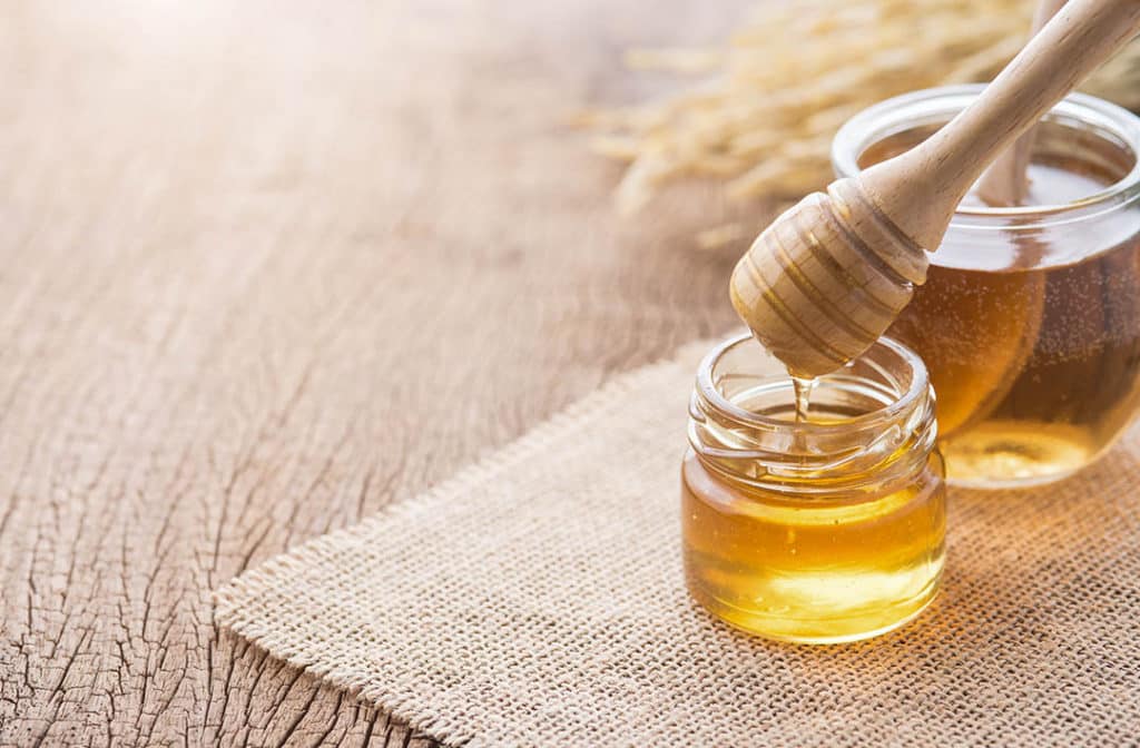 Honey as a DIY scrub to detox your scalp